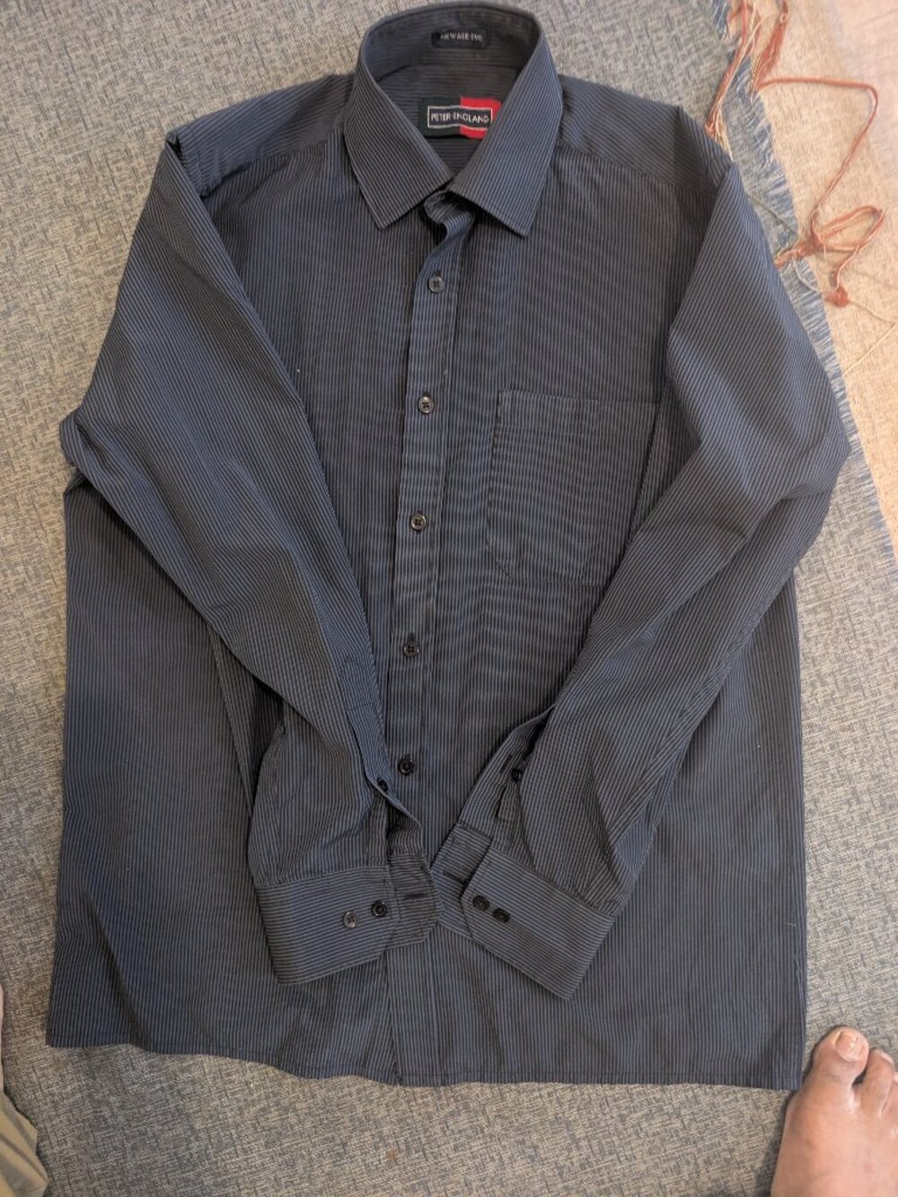 Men's shirt